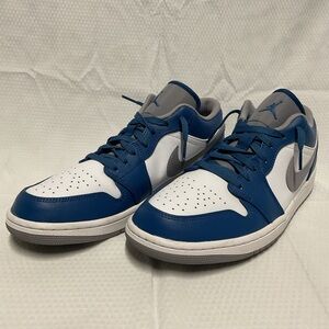 Nike Jordan 1 Low | M 10.5 | Blue and White